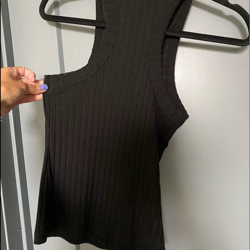 Express | Black Ribbed Razorback - Picture 4 of 4